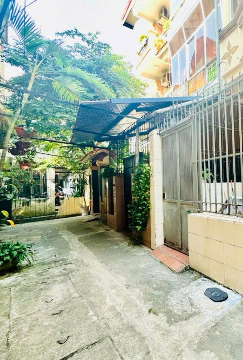 BÁN NHÀ LÔ GÓC VIEW HỒ – NGÕ 135 ĐỘI CẤN – 70M² – 4 TẦNG – GIÁ 12 TỶ